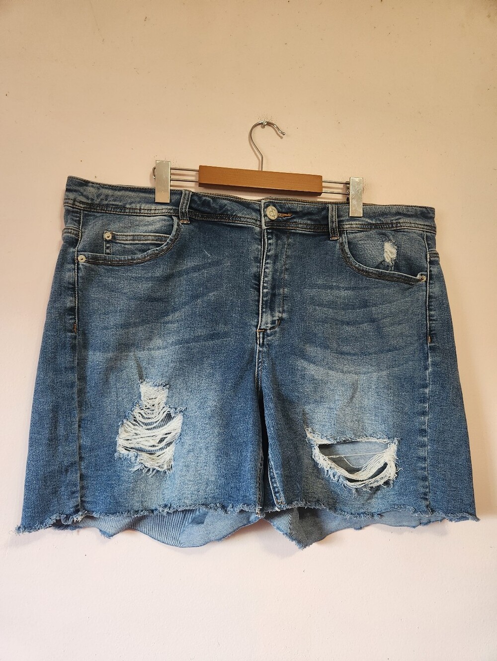 ​Love & Legend Plus Size 22 Distressed Raw Hem Denim Shorts Western Rodeo